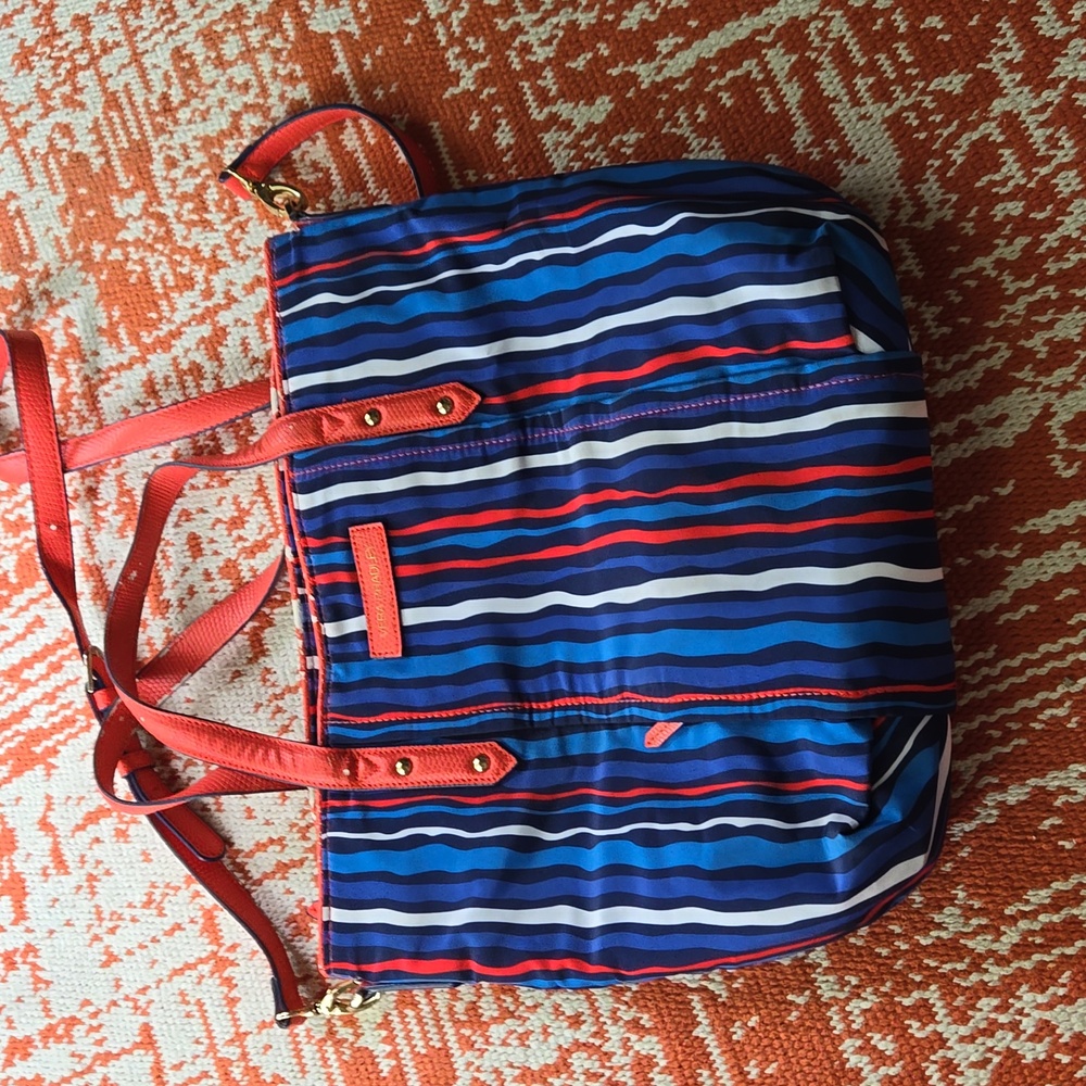 Vera crossbody w/callouts